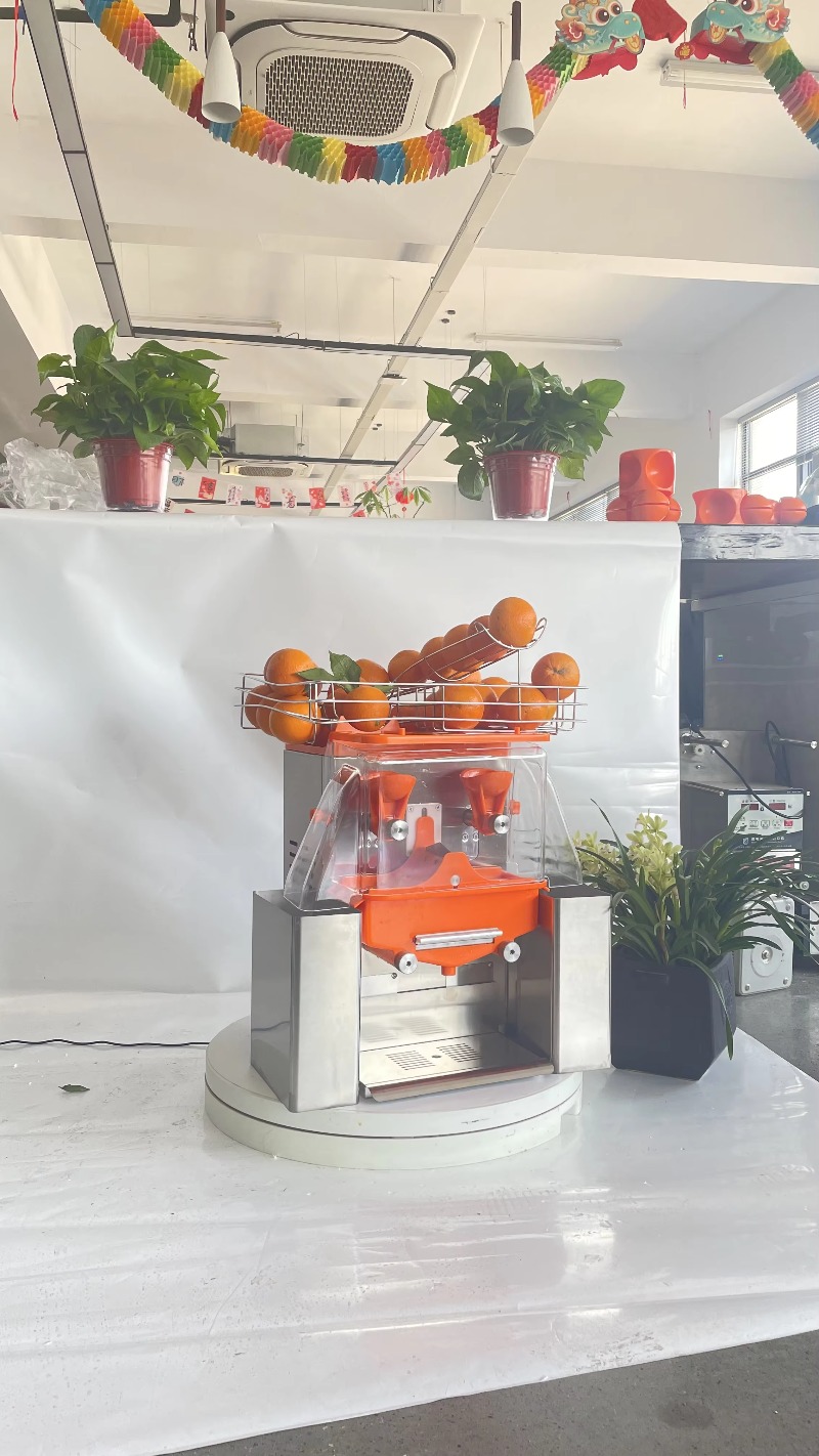 Industrial Orange Juicer Machi - огляд і ціна Juicer